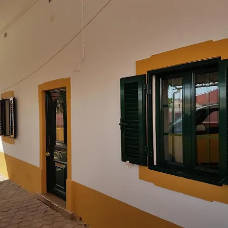 Rua De Arneiro De Salir Loulé